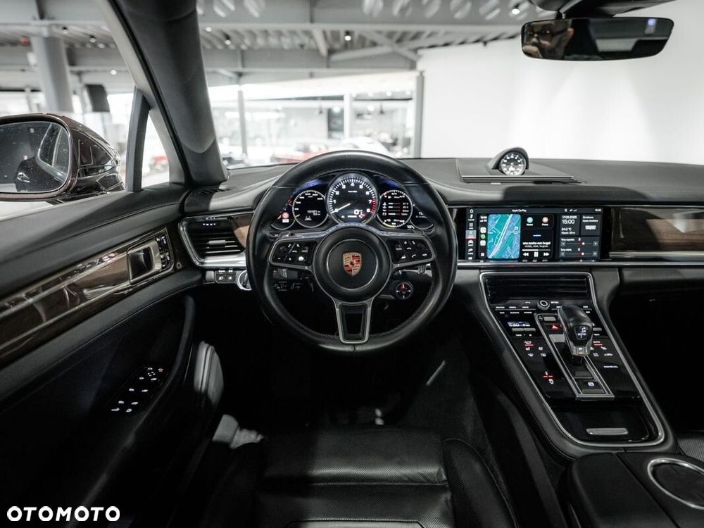 Porsche Panamera 4 E-Hybrid 10 Years Edition - 26