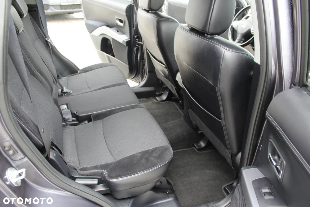 Mitsubishi Outlander 2.0 2WD CVT Invite - 23