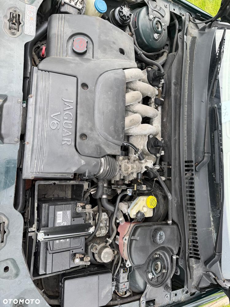Jaguar X-Type 2.0 V6 Sport - 13