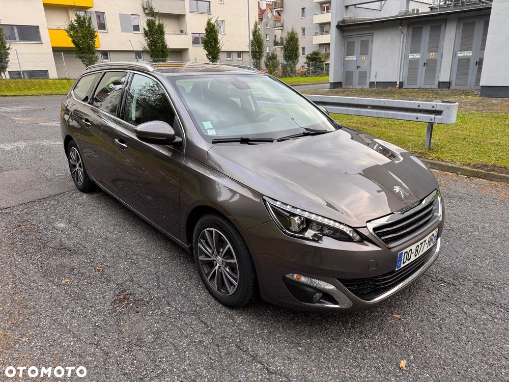 Peugeot 308 1.2 PureTech Allure S&S - 35