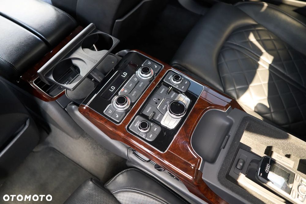 Audi A8 4.2 TDI DPF quattro tiptronic - 35