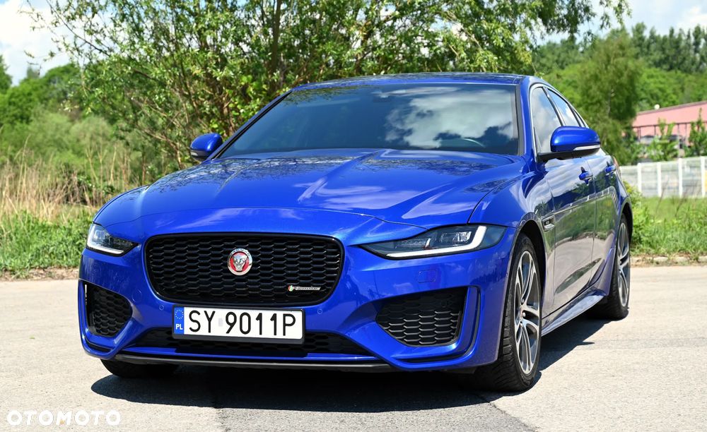 Jaguar XE - 11