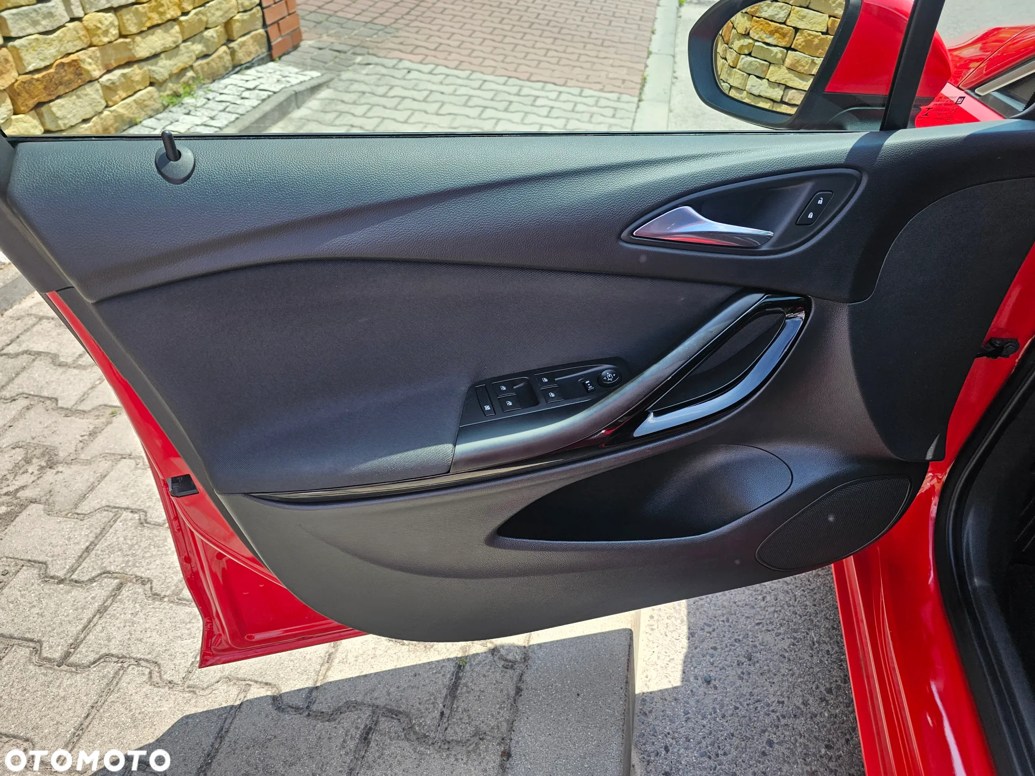 Opel Astra 1.4 Turbo Cosmo - 28