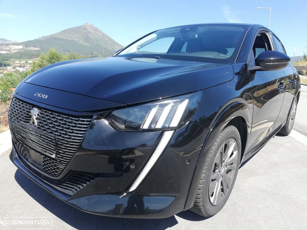 Peugeot e-208 Allure Pack - 1