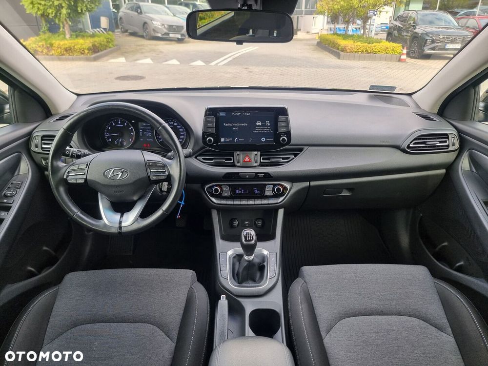 Hyundai i30 1.5 DPI Smart - 26