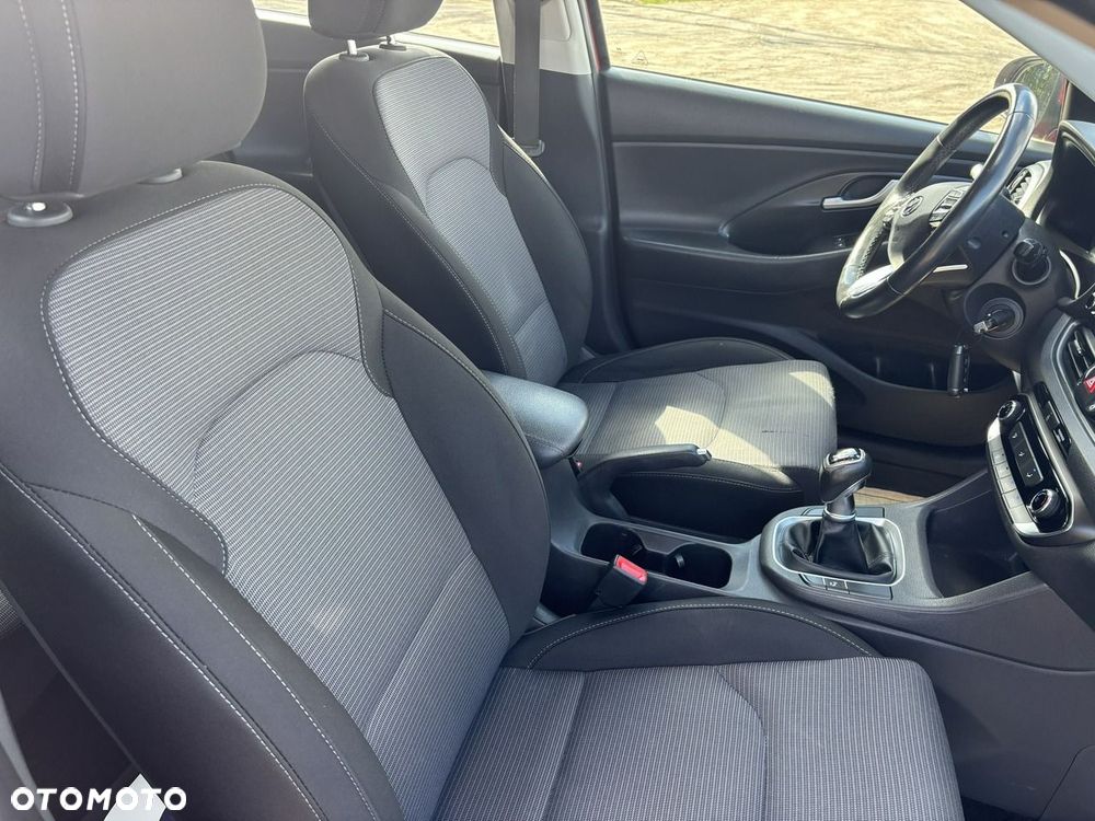 Hyundai i30 - 37