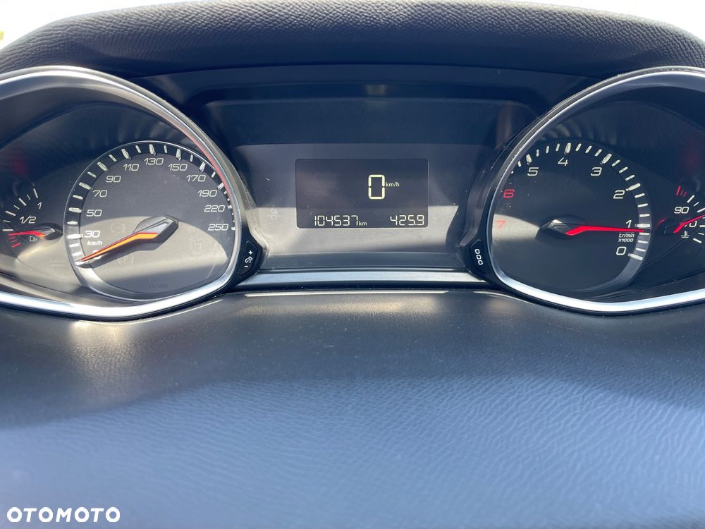 Peugeot 308 1.2 PureTech GPF Allure S&S - 24