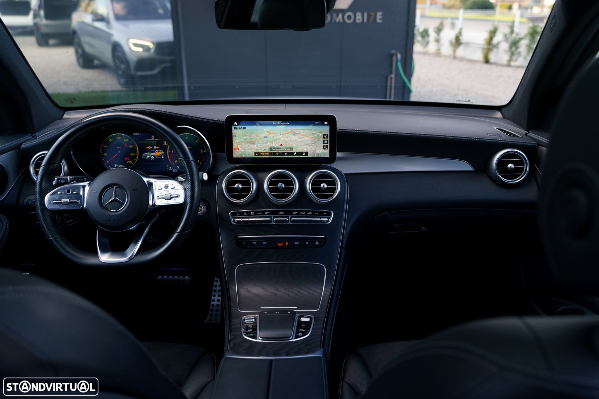 Mercedes-Benz GLC 200 d 4Matic 9G-TRONIC AMG Line - 24