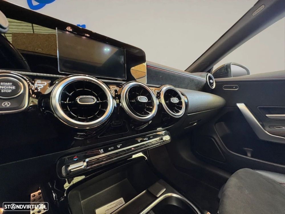 Mercedes-Benz CLA 200 d - 14