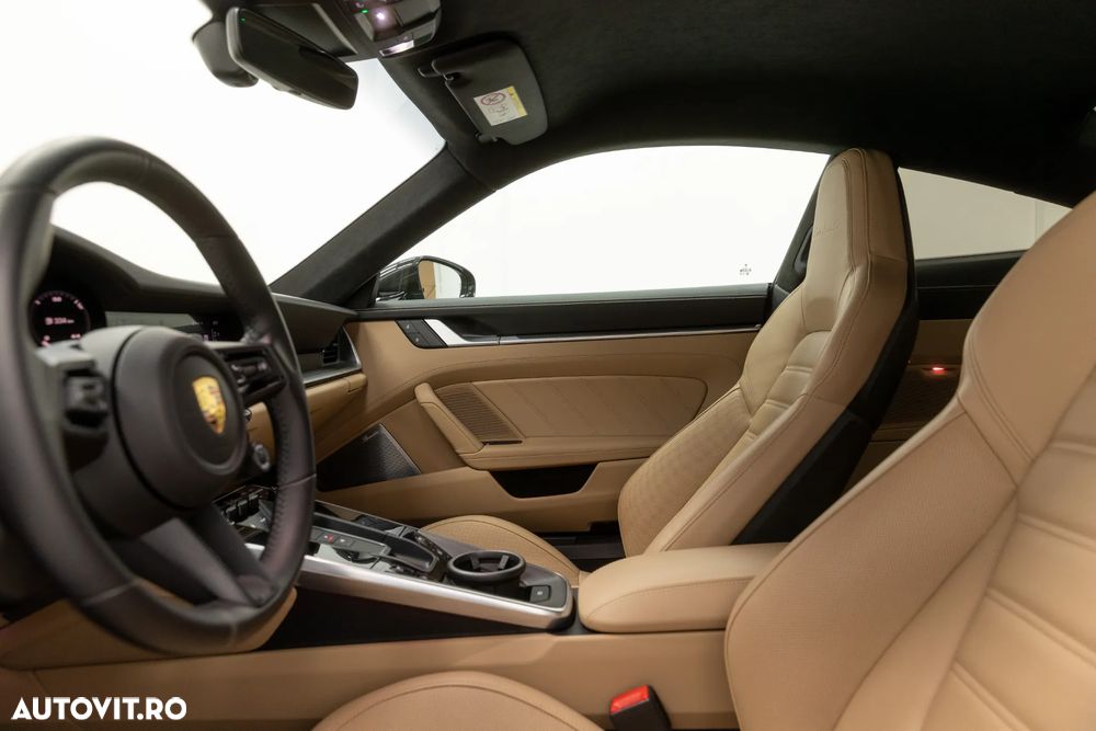 Porsche 911-TURBO-S Standard - 36