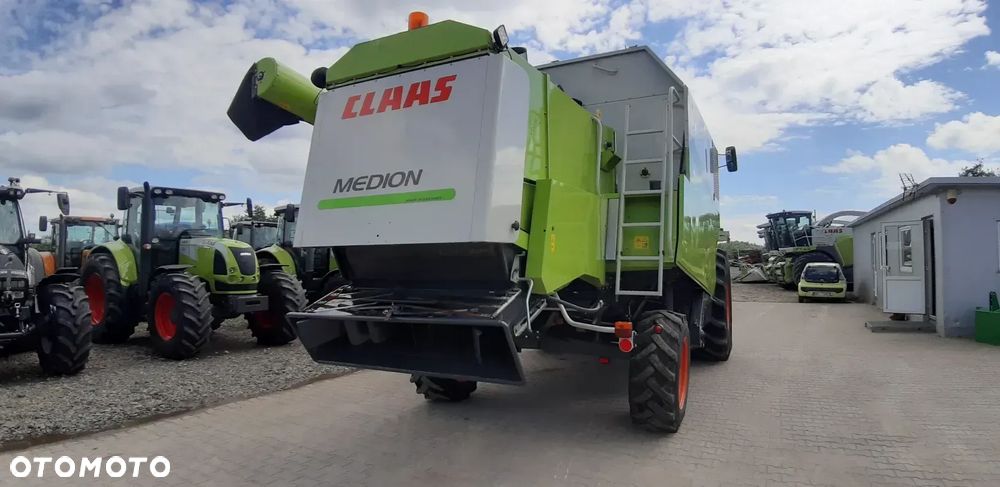 Claas Medion 330 - 5
