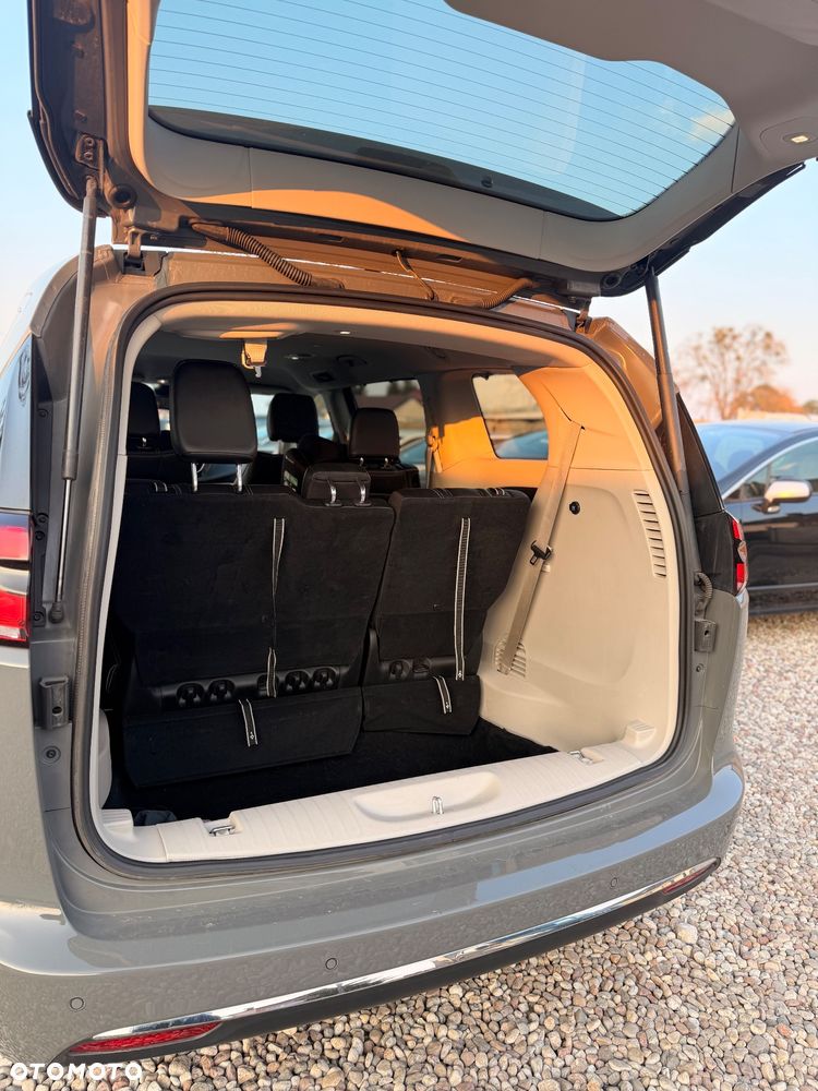 Chrysler Pacifica - 8