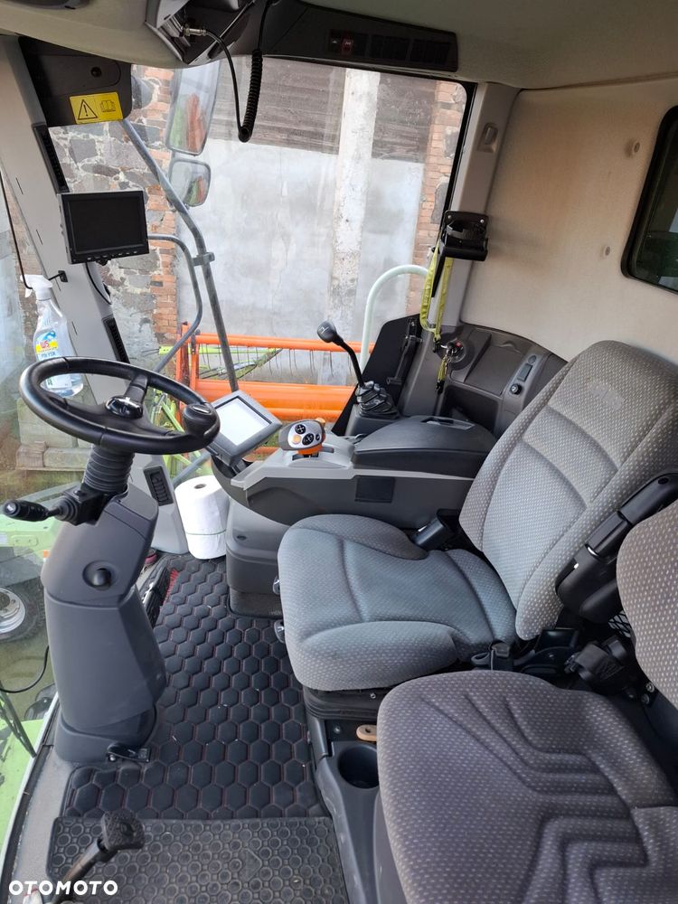 Claas TUCANO 570 - 12