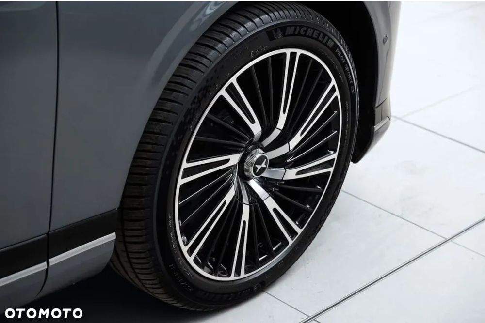 XPeng G9 98 kWh AWD Performance - 12