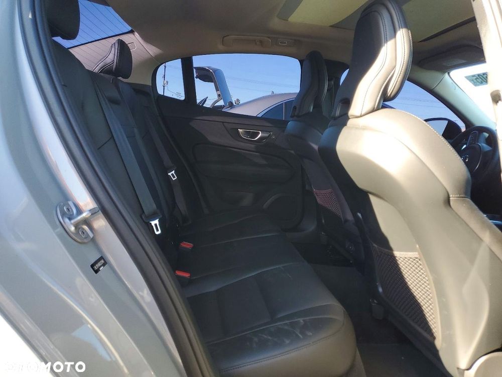 Volvo S60 B5 B AWD Inscription - 10