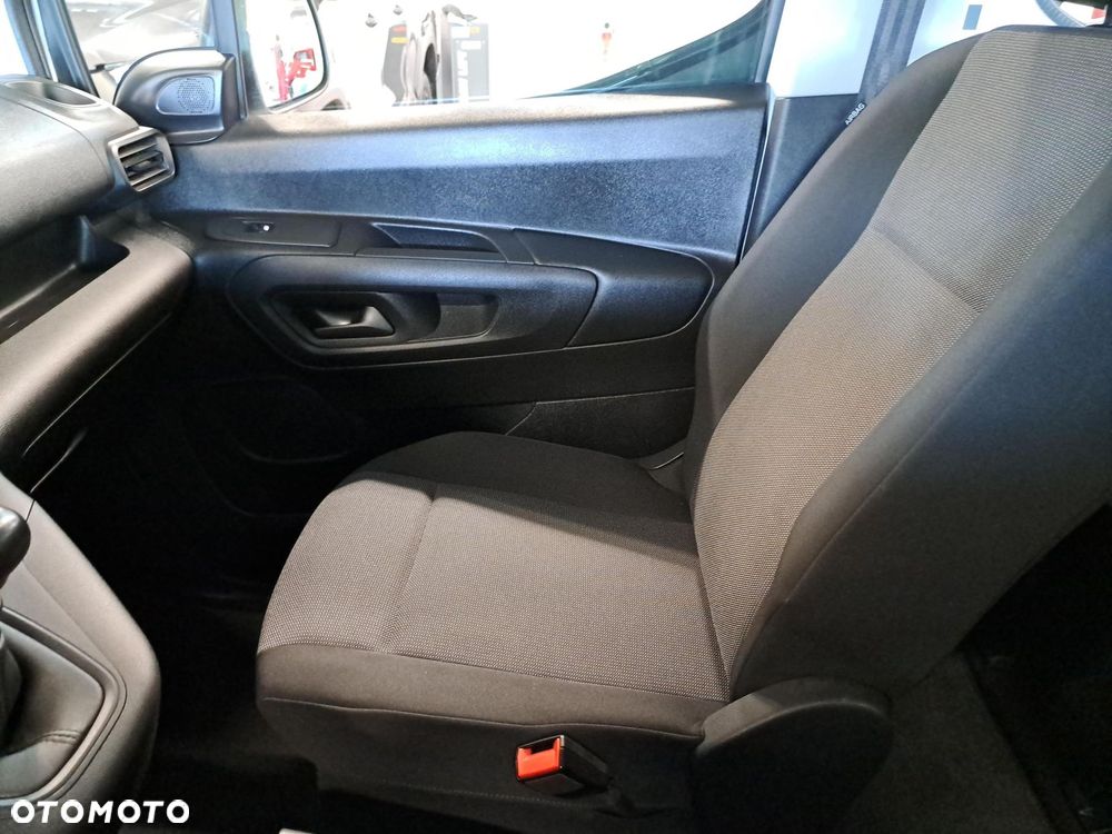 Toyota Proace City Verso 1.5 D-4D Combi - 23