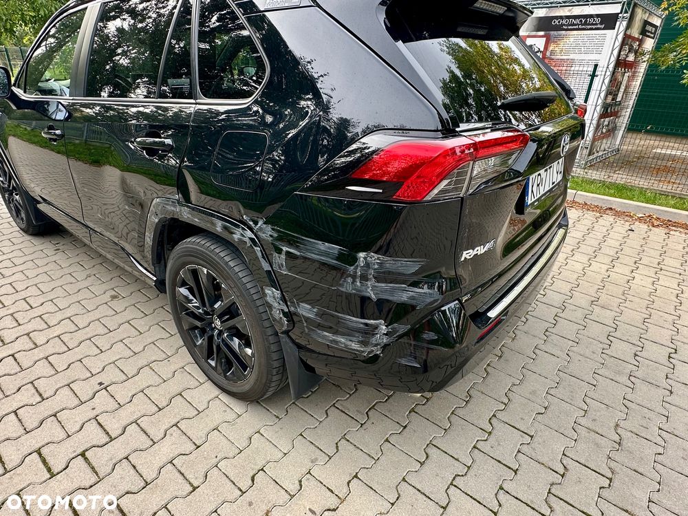 Toyota RAV4 2.5 Hybrid Black Edition by JBL 4x4 - 10