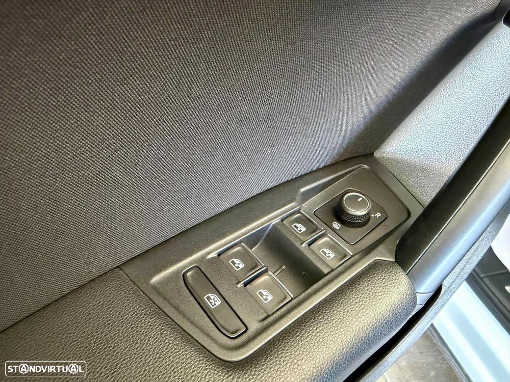 VW Tiguan 2.0 TDI R-Line DSG - 26