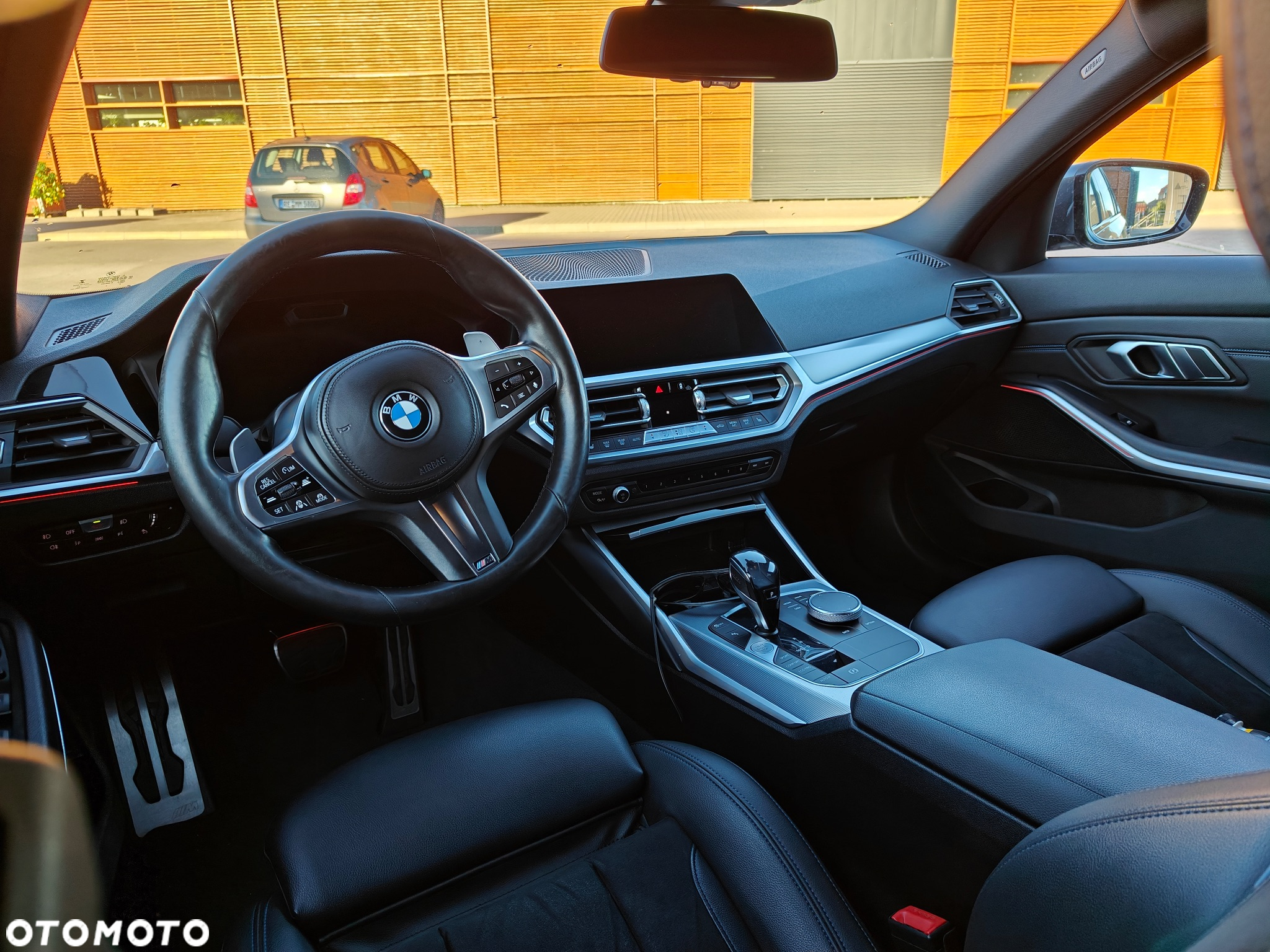 BMW Seria 3 320d M Sport sport - 9