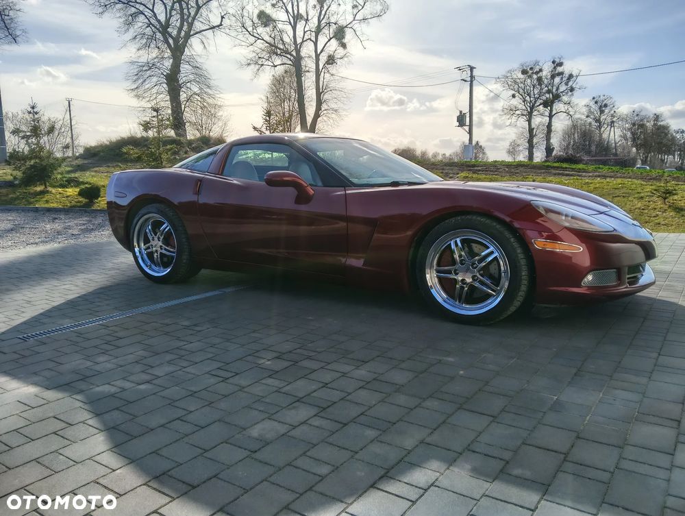 Chevrolet Corvette - 7
