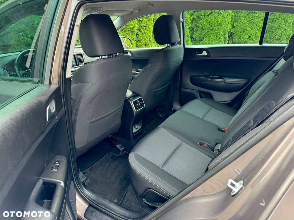 Kia Sportage 1.6 CRDI AWD DCT SPIRIT - 37