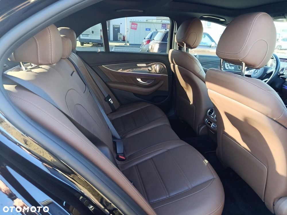 Mercedes-Benz Klasa E 43 AMG 4-Matic - 10