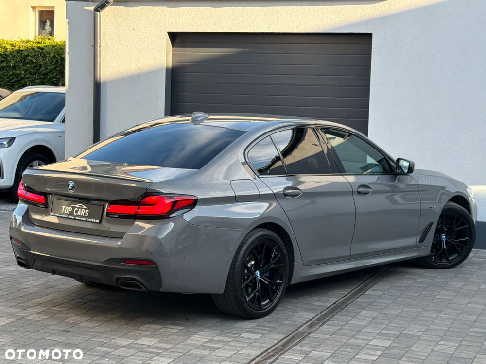 BMW Seria 5 530e PHEV M Sport - 34