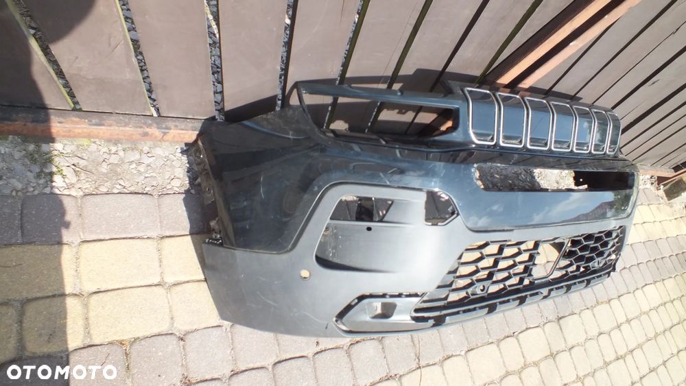 Zderzak przedni Jeep Avenger 735768108 - 2