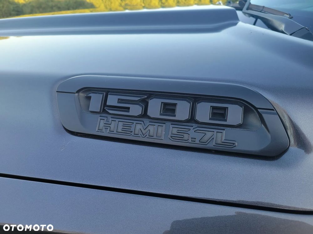 RAM 1500 Crew Cab Shortbed Bighorn - 9