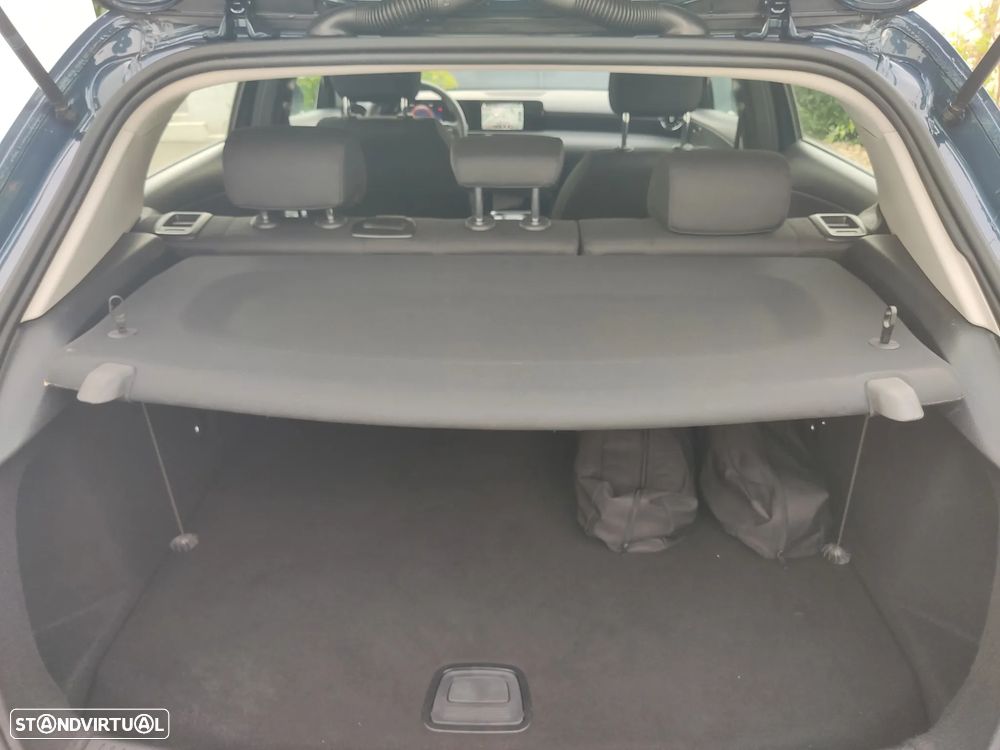 Mercedes-Benz A 250 - 11