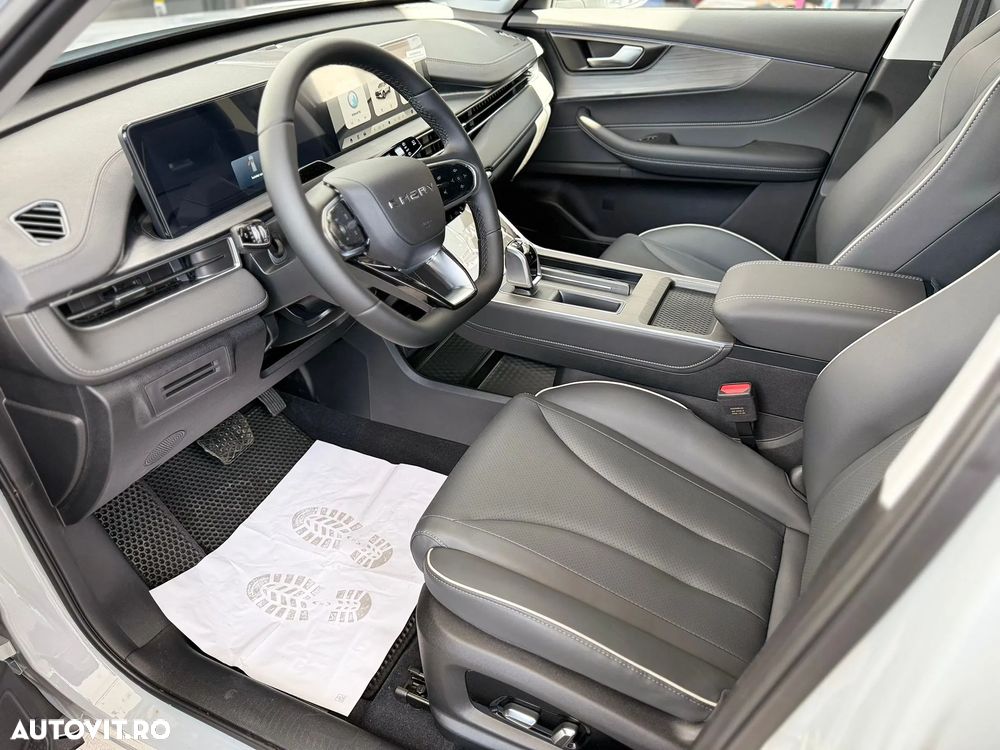 Chery Tiggo 4 1.5 TGDI DHT HEV Unique - 9