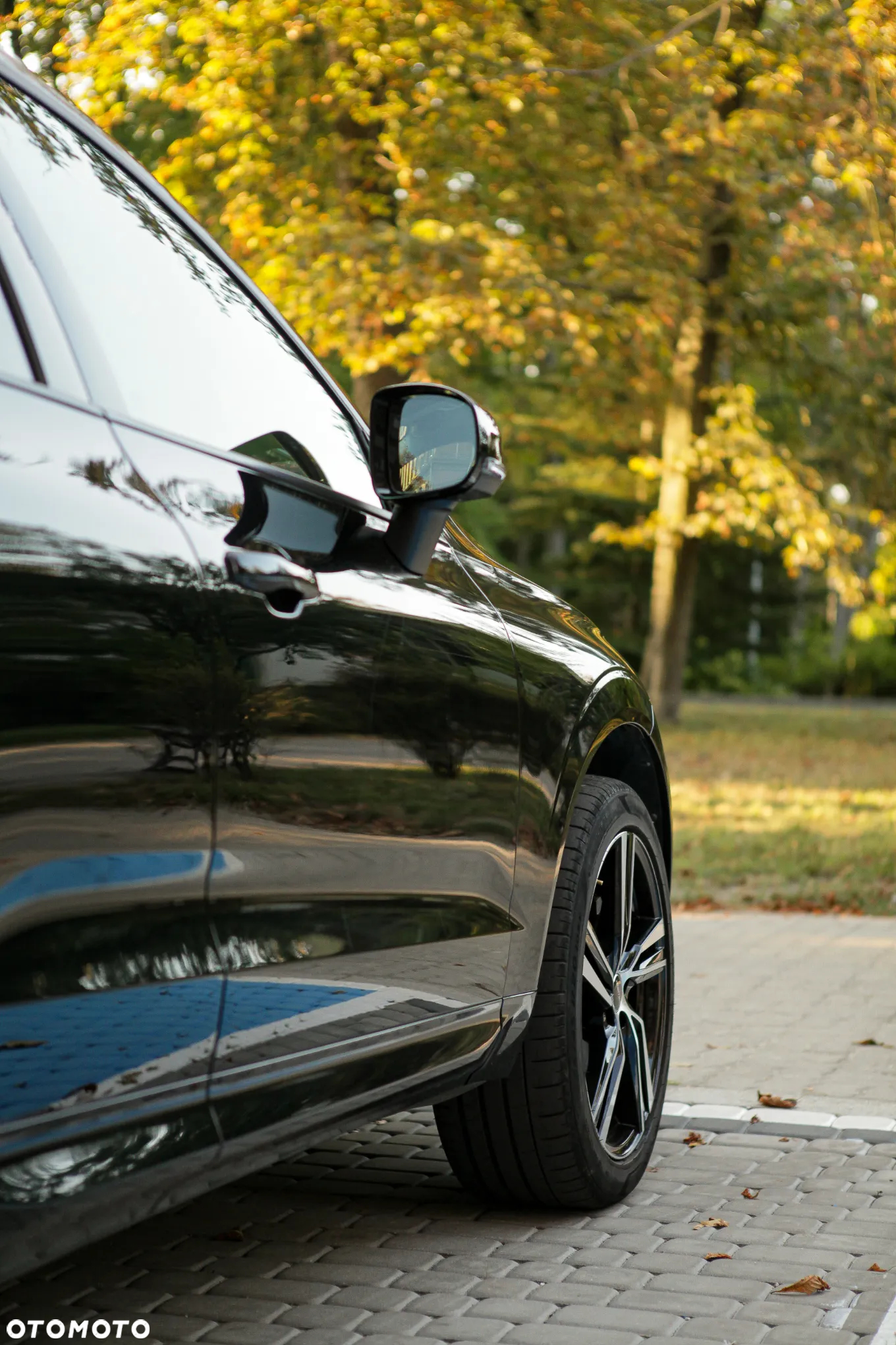 Volvo XC 60 T8 AWD Plug-In Hybrid Momentum Pro - 9
