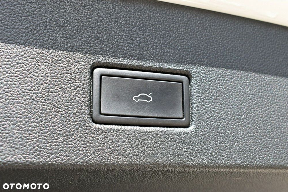 Volkswagen T-Roc 1.5 TSI Style DSG - 26