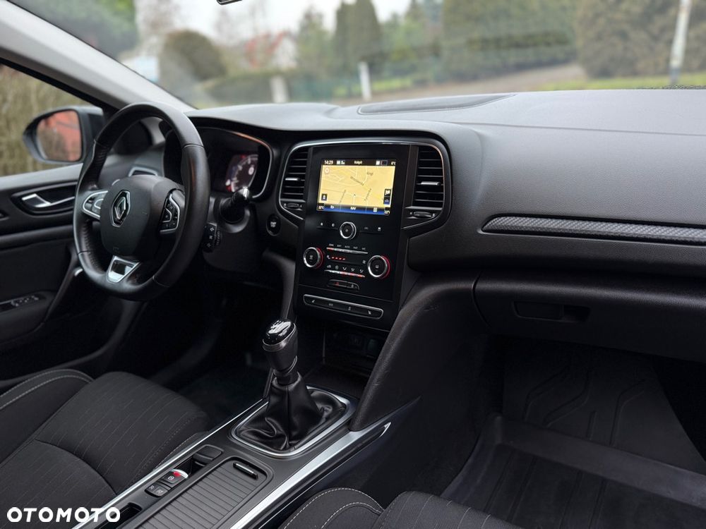 Renault Megane TCe 140 GPF INTENS - 30