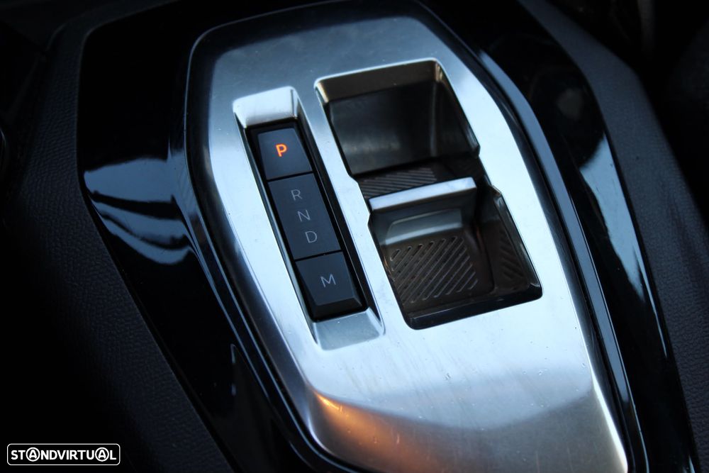 Peugeot 208 PureTech 100 EAT8 Active - 20