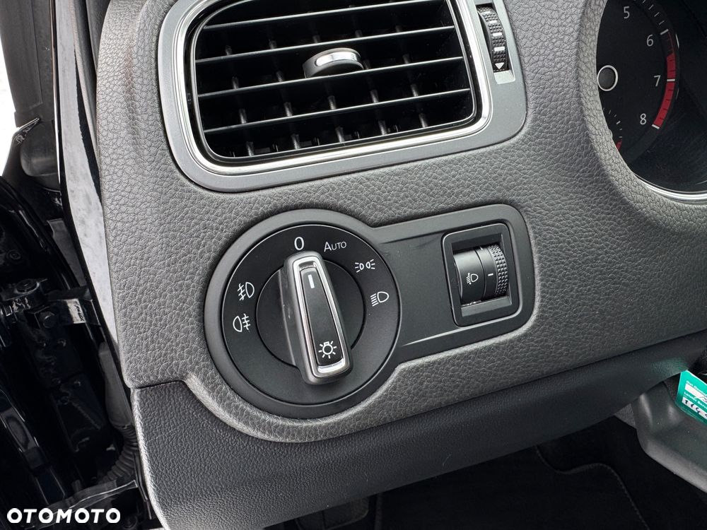 Volkswagen Polo 1.2 TSI Blue Motion Technology Allstar - 15