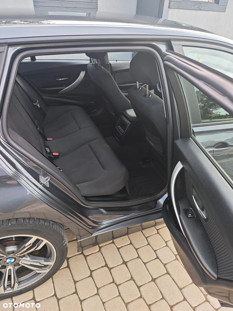 BMW Seria 3 318d Advantage - 13