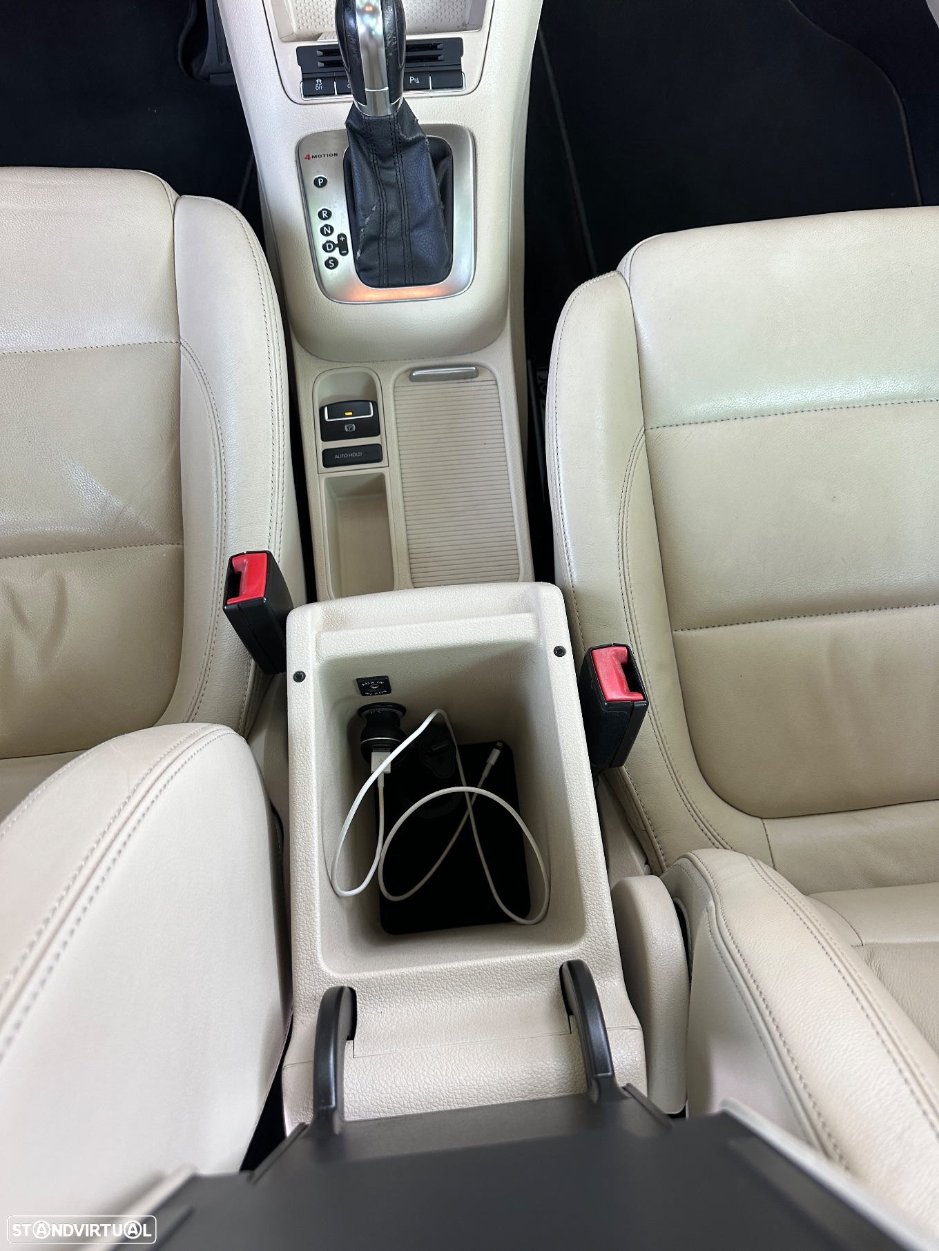 VW Tiguan 2.0 TDi Sport BlueMotion 4Motion DSG - 20
