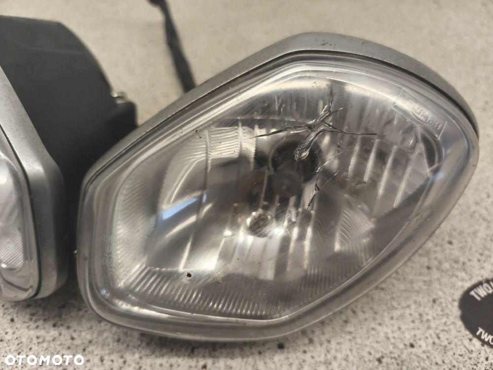 Lampa przód, przednia, reflektor Triumph Street Triple 675 - 7