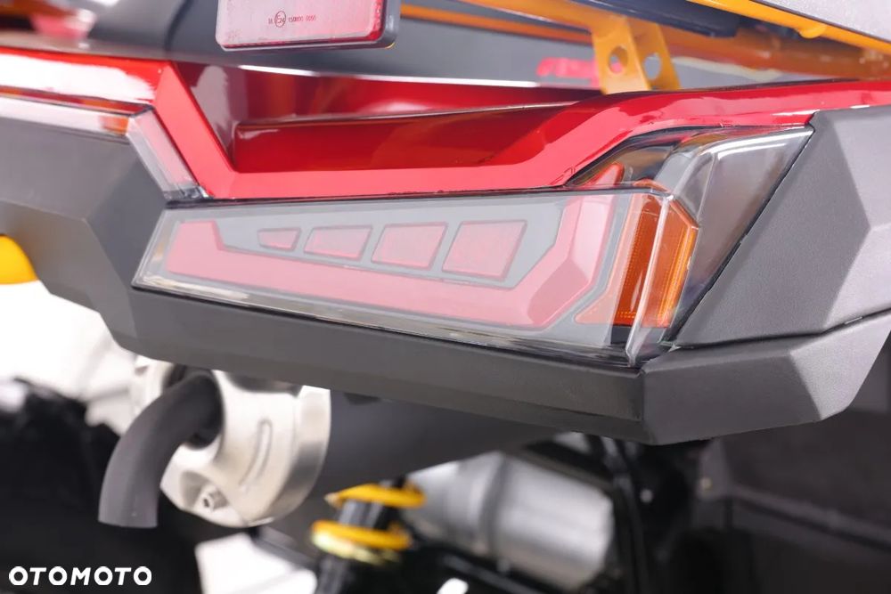 ASIX Tytan 200RR - 12