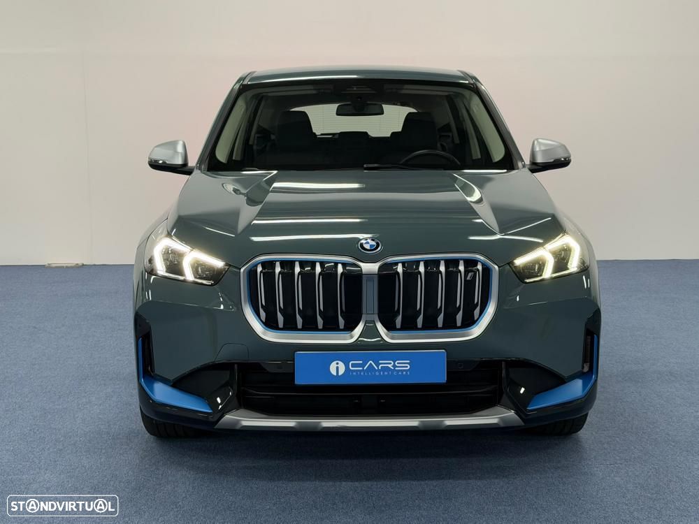 BMW iX1 xDrive30 - 9