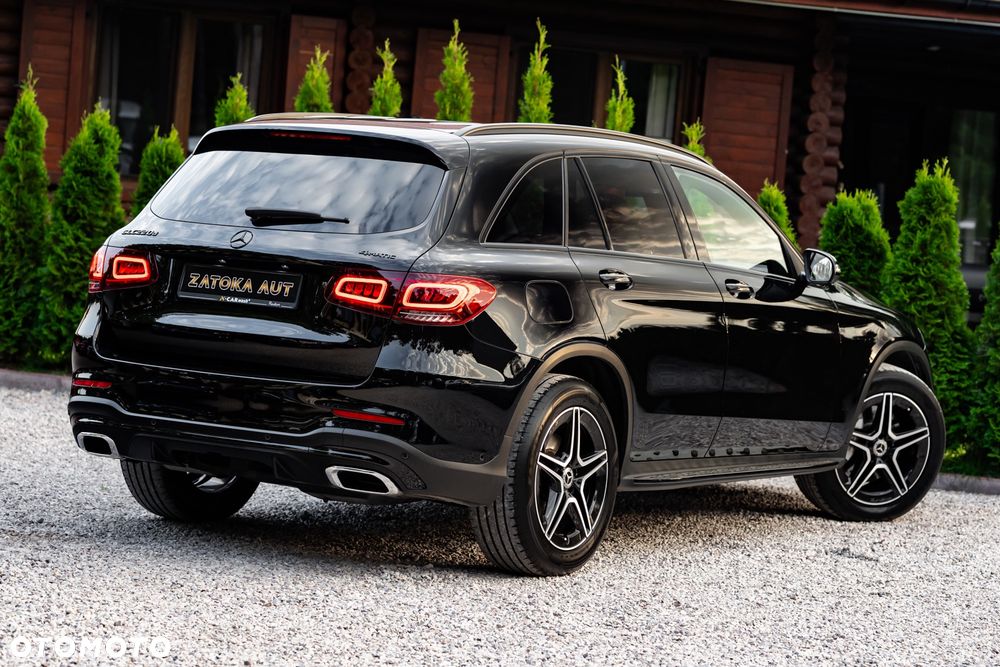 Mercedes-Benz GLC 220 d 4Matic 9G-TRONIC AMG Line - 11