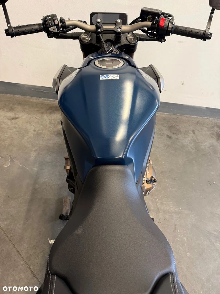 Honda CB - 38