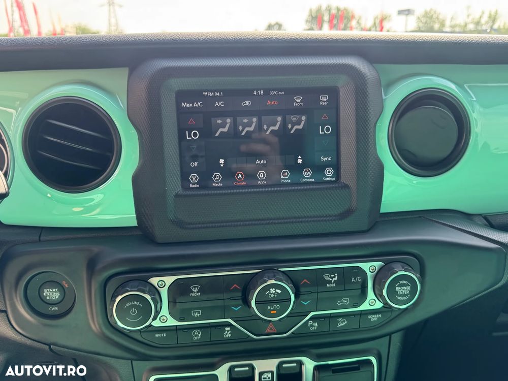 Jeep Wrangler - 29