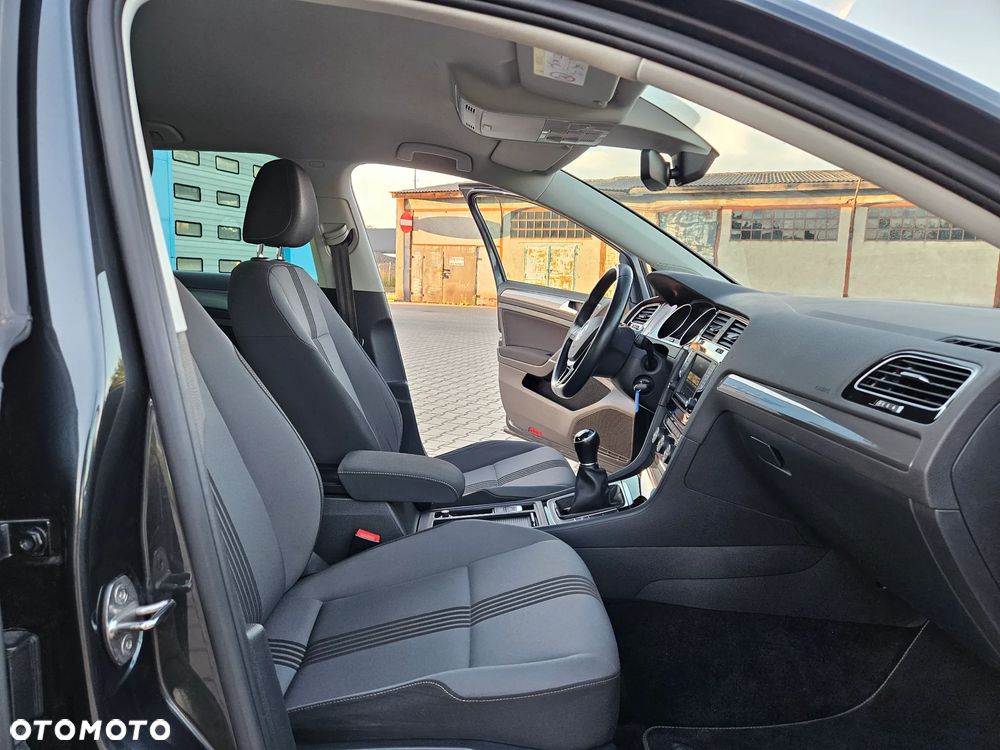 Volkswagen Golf 1.4 TSI BMT Comfortline - 11