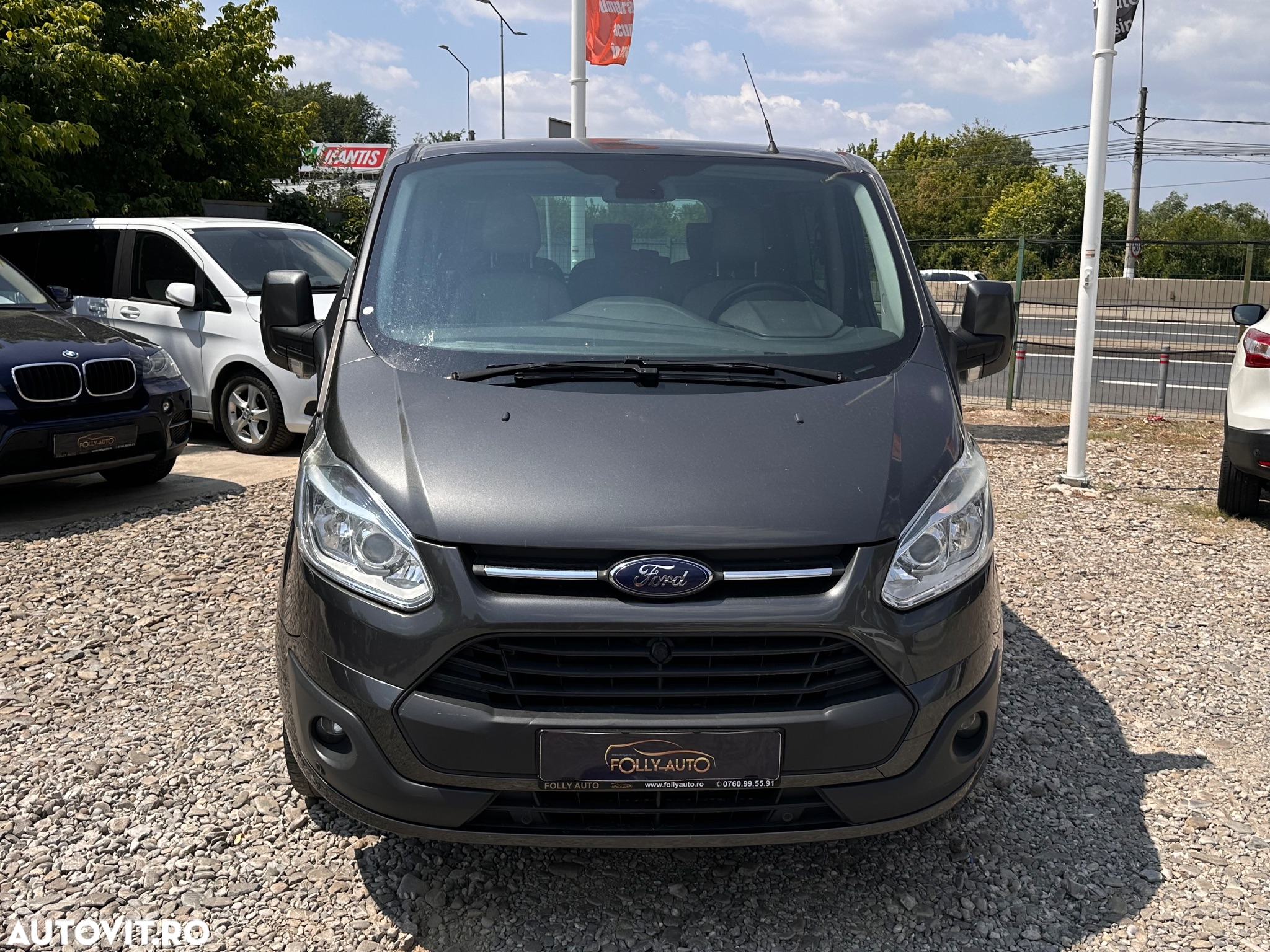 Ford Tourneo Custom 300 L2H1 VA Titanium - 29