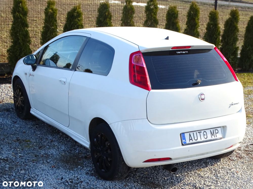 Fiat Grande Punto - 16