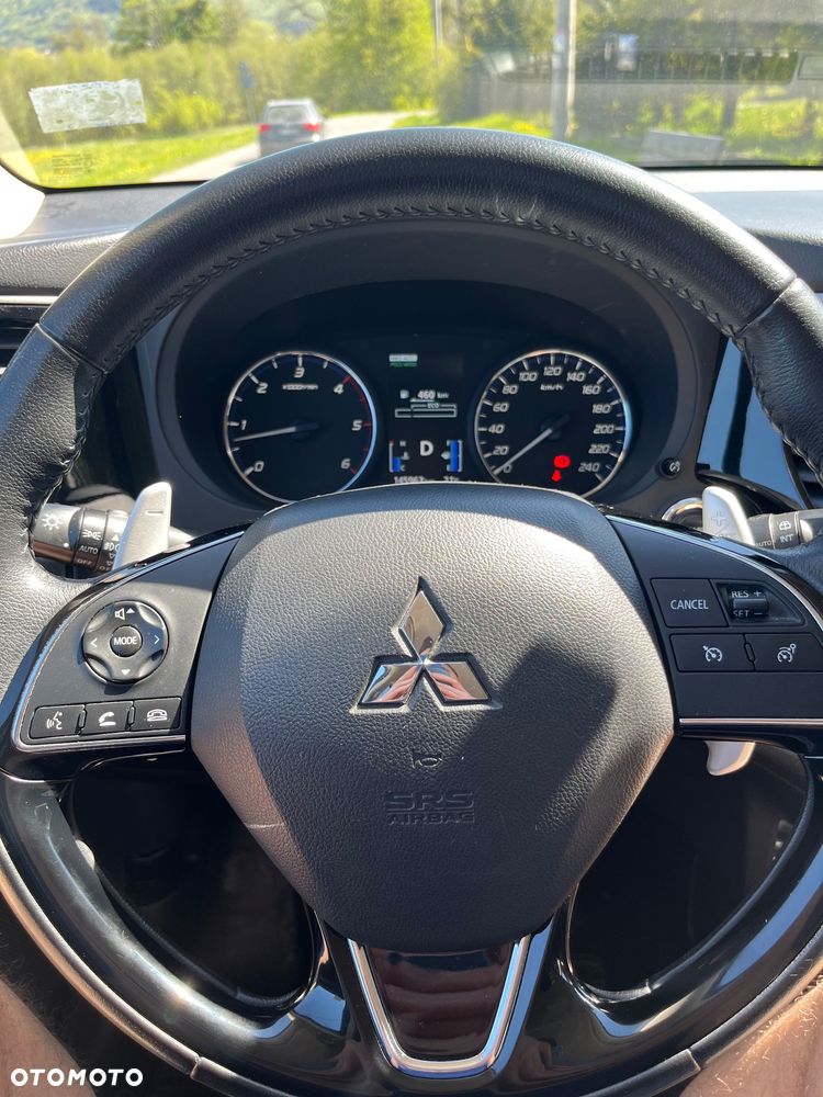 Mitsubishi Outlander 2.2 DI-D Instyle SDA 4WD - 22