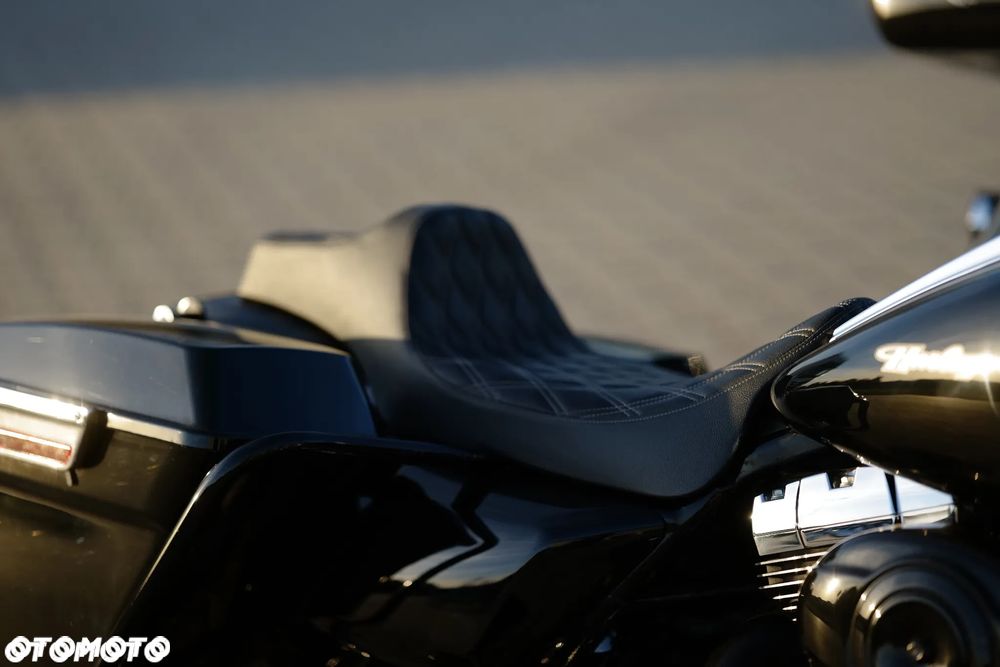 Harley-Davidson Touring Road King - 22