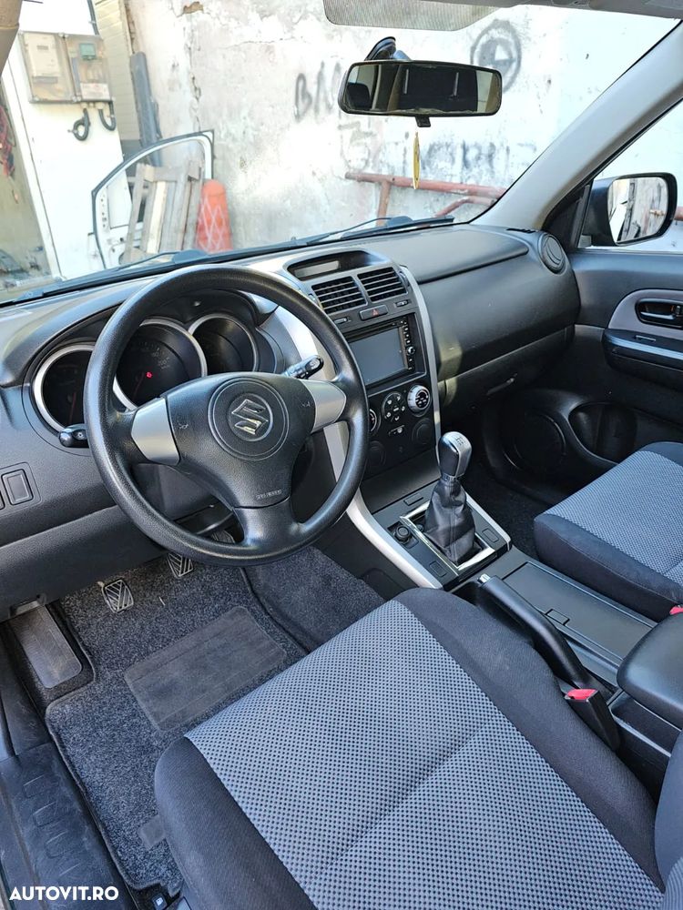 Suzuki Grand Vitara 1.6 JX - 5